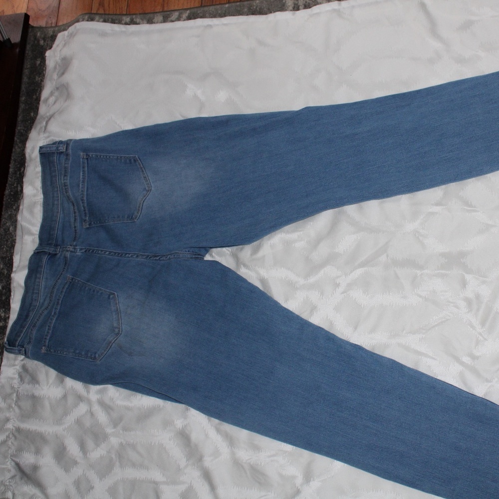 Jeans - Picture 2 of 2